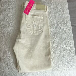 Lilly Pulitzer South Ocean High Rise Skinny Jeans in color Coconut, Size 10.